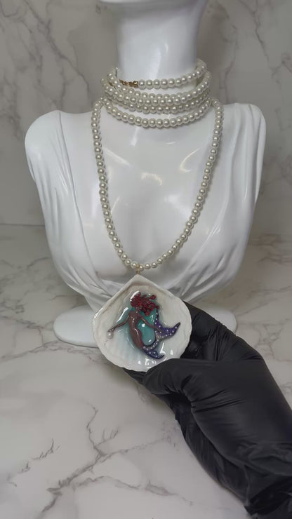 Morena Mermaid Necklace Handmade Brown-Skinned Mermaid Necklace Encapsulated in Real Shell with UV Resin on Pearl Strand