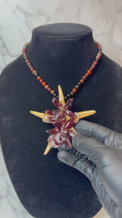 Estrella Real Starfish & Preserved Flower Necklace| Handmade Ocean & Botanical Jewelry