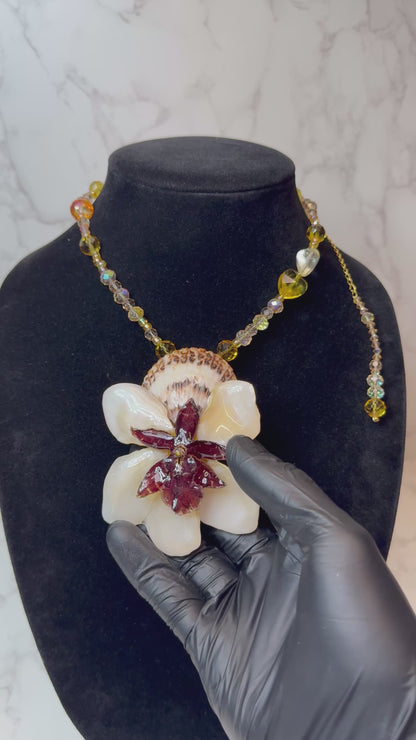 Rosalie Real Starfish & Preserved Flower Necklace| Handmade Ocean & Botanical Jewelry